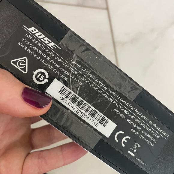 Bose Sound Link Mini Bluetooth speaker with charging cradle tested and works - Picture 5 of 5